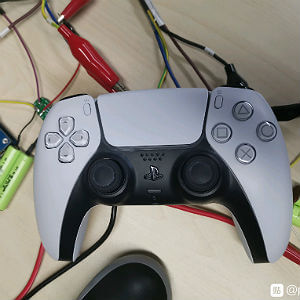 Новые фото DualSense, контроллера для PS5